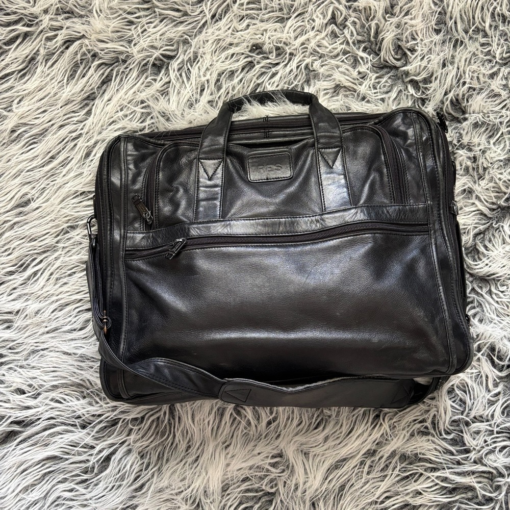 Tumi Leather Laptop Brief Messenger Bag Safeport Protection System VTG 18x15x4-8